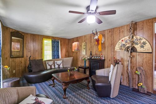 465 Pecan, Onalaska, TX, 77360-5840 | Card Image