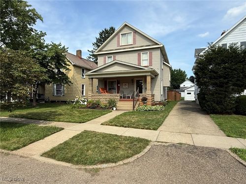 121 Prospect St, Dover, OH, 44622-2206 | Card Image