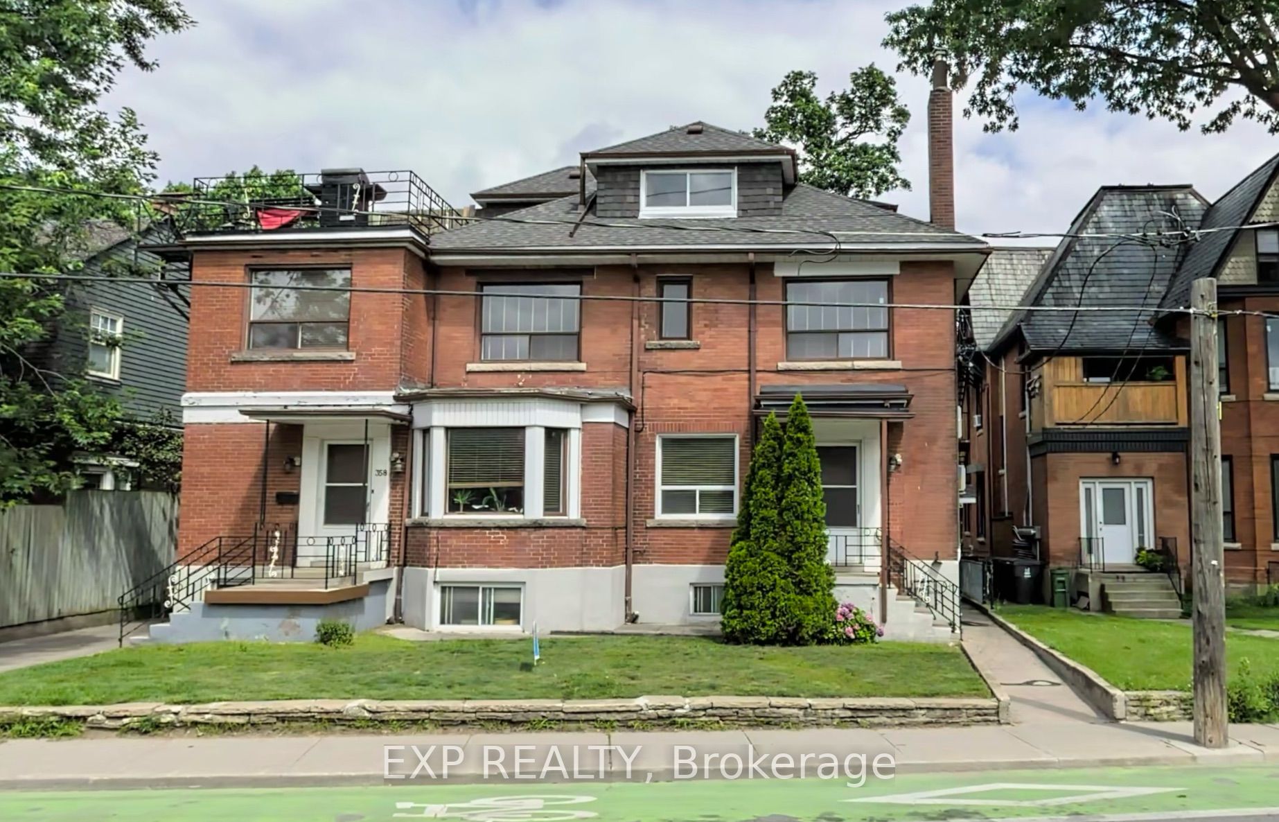 Residential Lease in Toronto W02 3