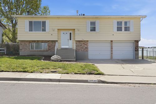 875 W 1220 S, Tooele, UT, 84074-9513 | Card Image