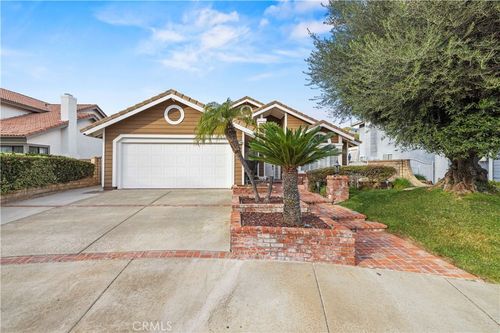22047 Conway Pl, Saugus, CA, 91350-3960 | Card Image