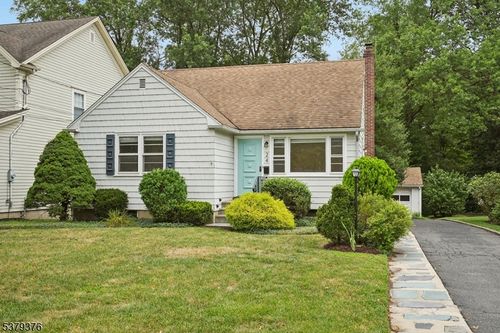 24 Greenfield Ave, Summit, NJ, 07901-1418 | Card Image