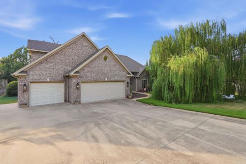 7225 Worth Ave E, Benton, AR, 72019-6887 | Card Image