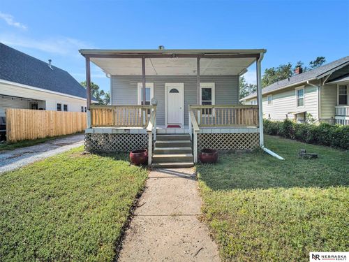 3071 U St, Lincoln, NE, 68503-3250 | Card Image