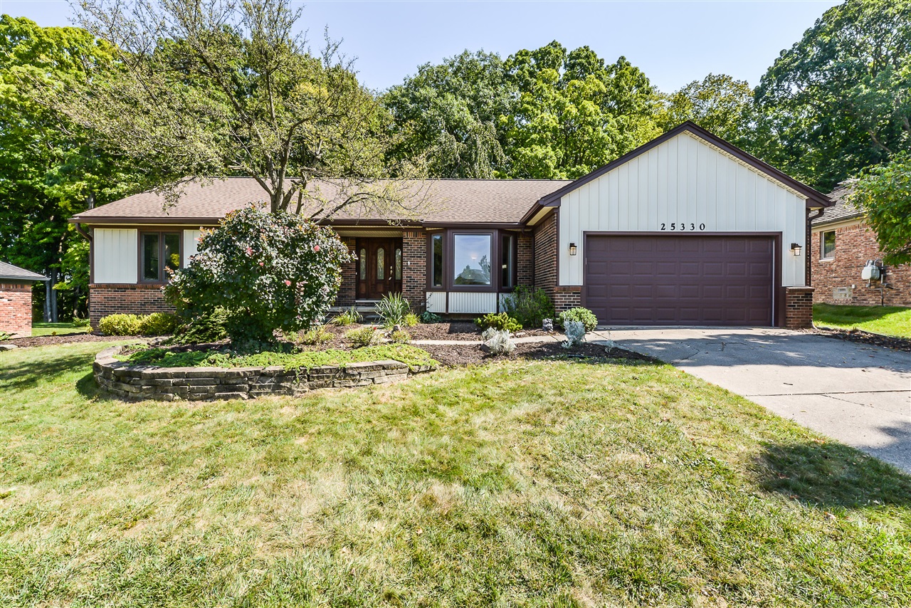 Witherspoon St, Farmington Hills, MI 48335