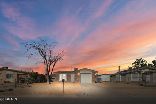 10829 Obsidian St, El Paso, TX, 79924-1642 | Card Image