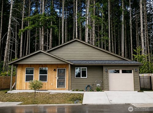 3004 Orange Ct, Winlock, WA, 98596-8937 | Card Image