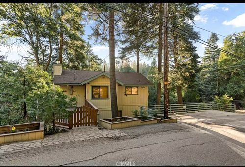 707 Virginia Ct, Lake Arrowhead, CA, 92352 | Card Image
