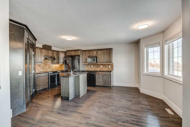 43 Prominence Path Sw, Home with 5 bedrooms, 3 bathrooms and 2 parking in Calgary AB | Image 8