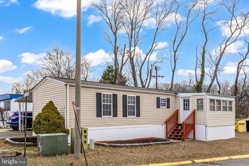 50 Dumfries Dr, Dumfries, VA, 22026-2232 | Card Image