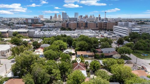 315 N Richter St, San Antonio, TX, 78207-3572 | Card Image