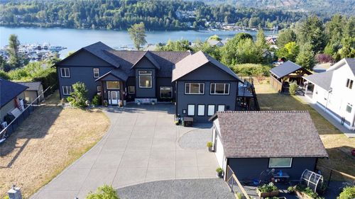 213 Tal Cres, Lake Cowichan, BC, V0R2G0 | Card Image
