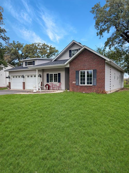 108 Goldfinch Ln, Clearwater, MN, 55320-2046 | Card Image