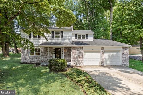 10 Mason Ct, Lindenwold, NJ, 08021-6811 | Card Image
