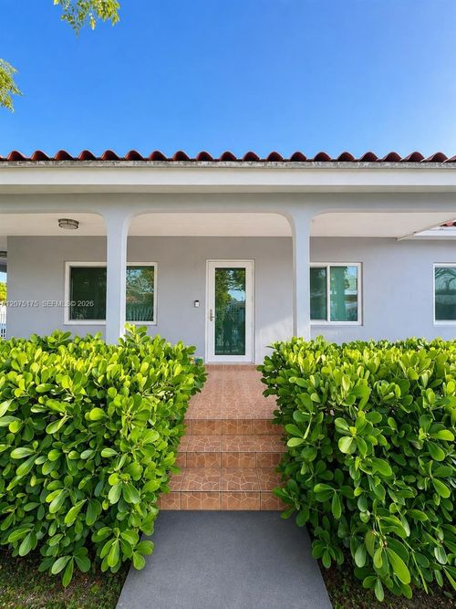 100 Sw 51st Ct, Coral Gables, FL, 33134-1209 | Card Image