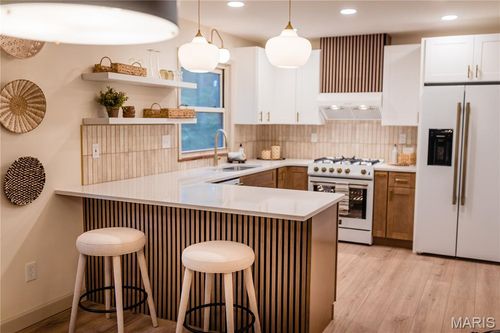 9 Wild Cherry Dr, Saint Peters, MO, 63376-3419 | Card Image