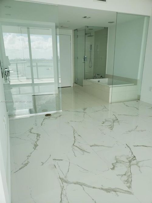 unit-2303-650 Ne 32nd St, Miami, FL, 33137-5257 | Card Image