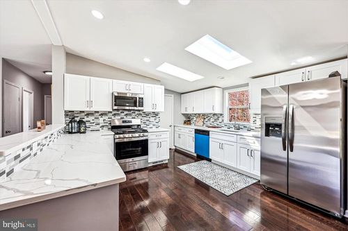 18450 Brooke Rd, SANDY SPRING, MD, 20860-1406 | Card Image