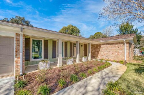 309 Dolphin St, Gulf Breeze, FL, 32561-4233 | Card Image