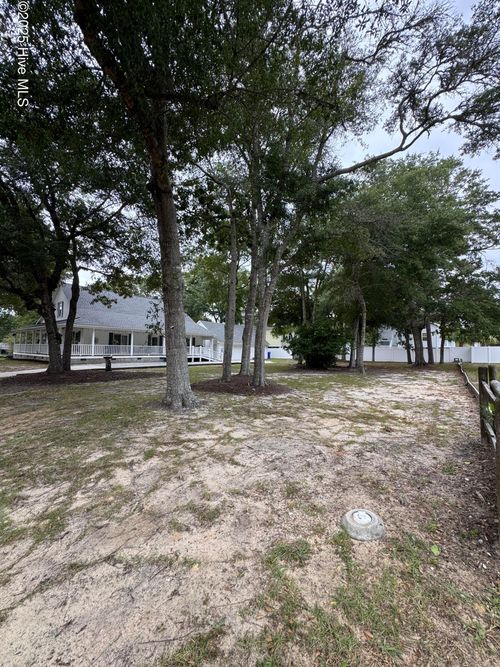 42 Ne 8th St, Oak Island, NC, 28465 | Card Image