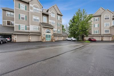 8130 Stonegate Drive, Condo with 3 bedrooms, 2 bathrooms and 1 parking in Seven Springs Resort PA | Image 1