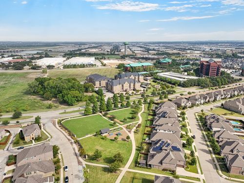 apt-2203-1735 Wittington Pl, Farmers Branch, TX, 75234-1909 | Card Image