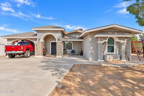 10971 Donna Marie Dr, Socorro, TX, 79927-3834 | Card Image