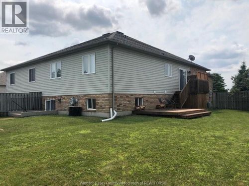 lower-12432 Heatherglen Dr, Tecumseh, ON, N8N | Card Image