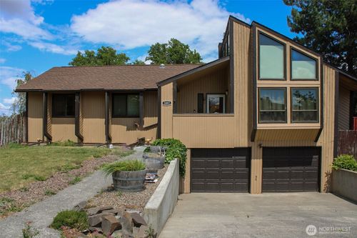 1007 Jacquelyn St, Milton-Freewater, OR, 97862-1526 | Card Image