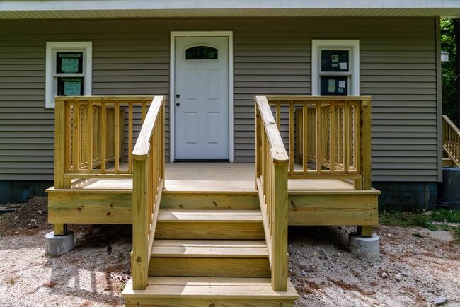 225 Queen Lake Rd, House other with 1 bedrooms, 1 bathrooms and 4 parking in Phillipston MA | Image 6