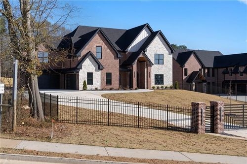 409 Thunder Rd, buford, GA, 30518-2578 | Card Image