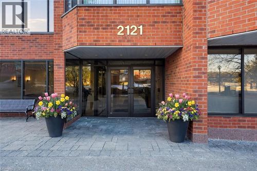 405-2121 Lakeshore Road, Burlington, ON, L7R1C9 | Card Image