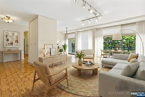 4 Horizon Rd, Fort Lee, NJ, 07024-6743 | Card Image