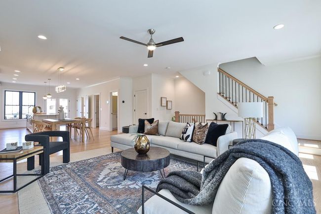 2912 Robertson Ave, House other with 3 bedrooms, 4 bathrooms and null parking in Cincinnati OH | Image 7