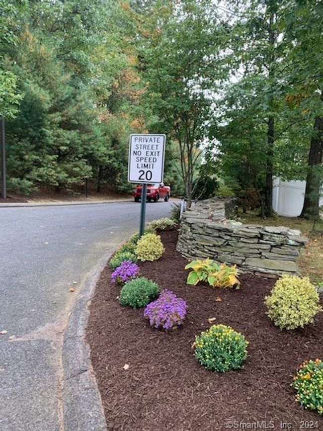 65 Belvedere Dr, Condo with 2 bedrooms, 3 bathrooms and null parking in Tolland CT | Image 21