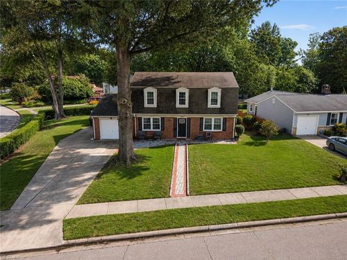 3644 Forest Glen Rd, Virginia Beach, VA, 23452-3015 | Card Image