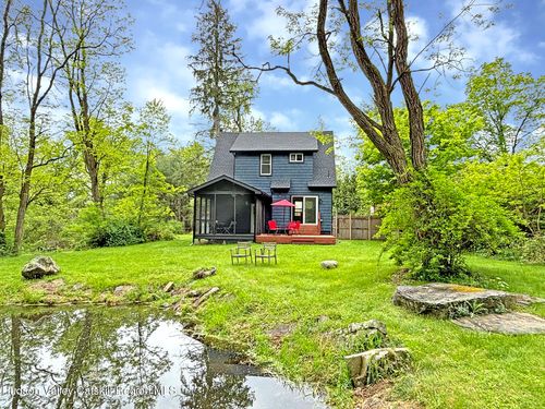196 Tinker St, Woodstock, NY, 12498-1124 | Card Image