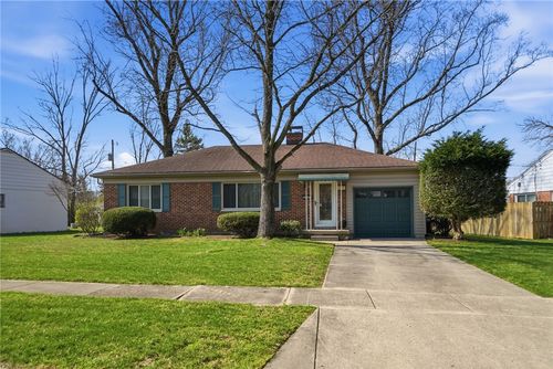 614 Lamont Dr, Kettering, OH, 45429-3216 | Card Image