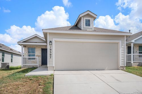 10507 Varmus Dr, Converse, TX, 78109-2075 | Card Image
