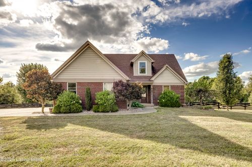4601 Clarkhurst Cir, Smithfield, KY, 40068-7894 | Card Image