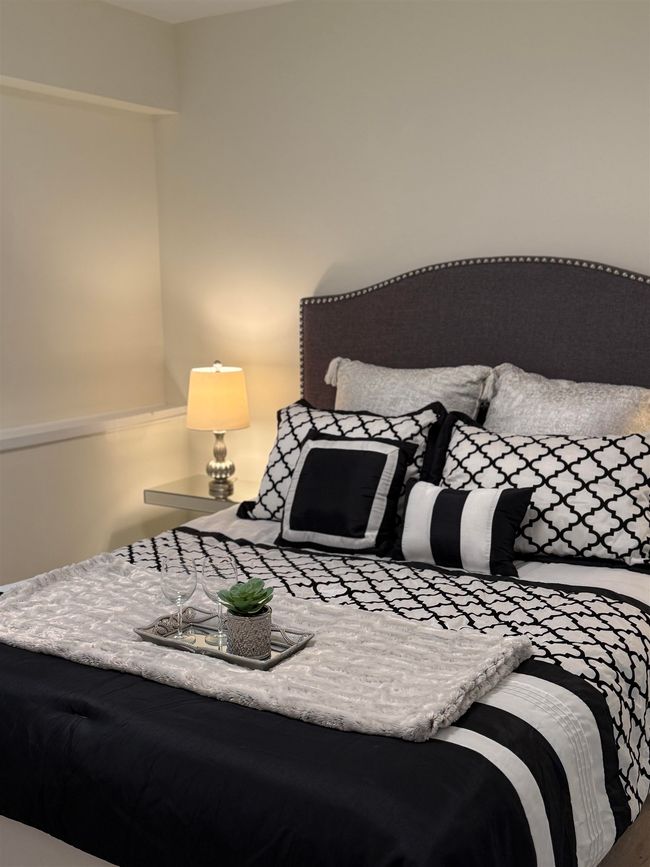 View of bedroom | Image 21