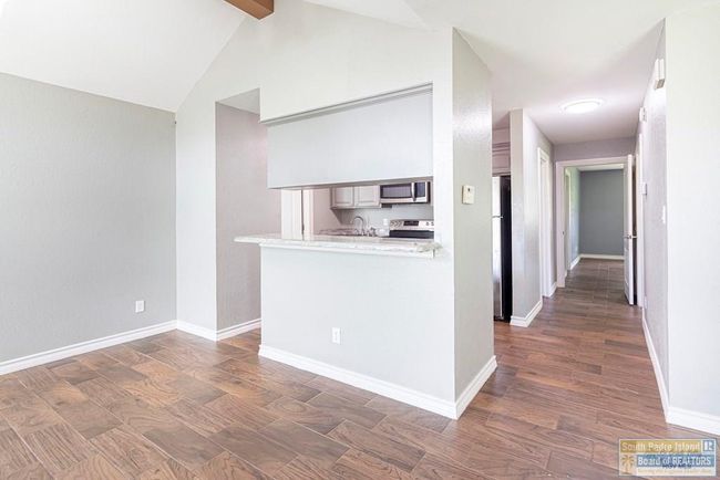 1084 Squaw Valley Dr, House other with 3 bedrooms, 2 bathrooms and null parking in Brownsville TX | Image 14
