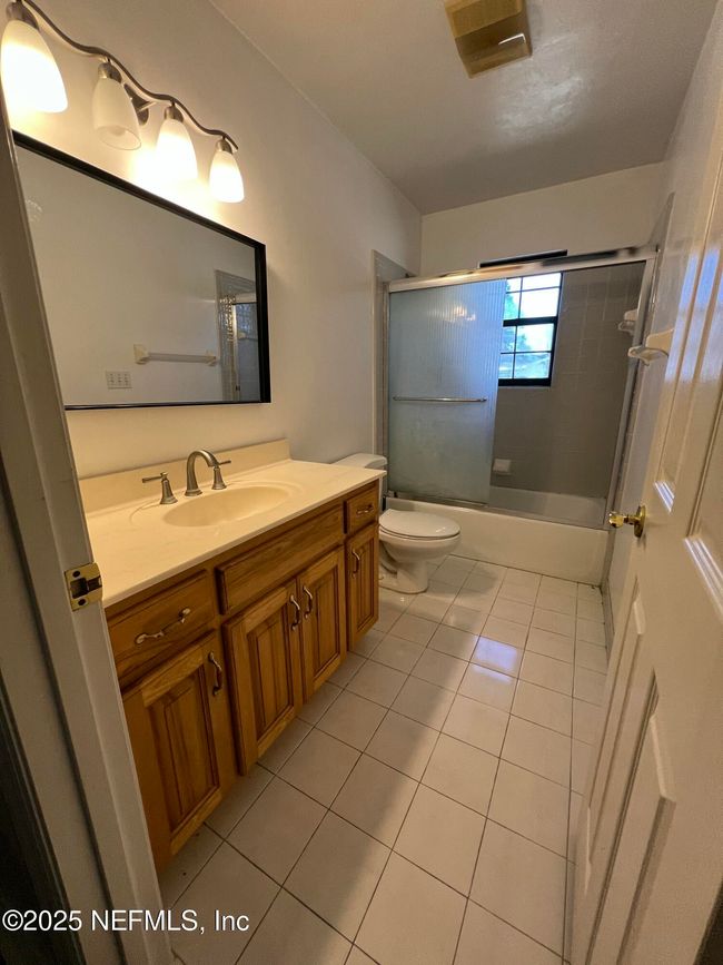 Hall Bath | Image 53