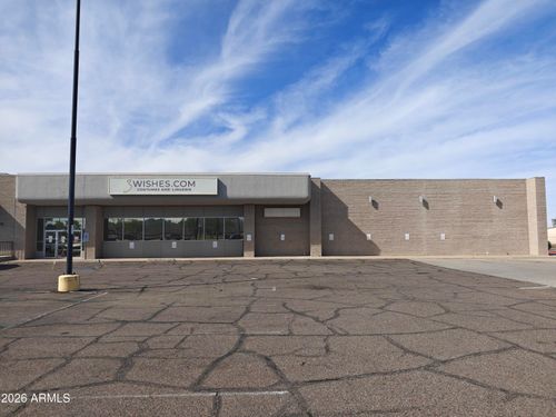 3216 E Cactus Rd, Phoenix, AZ, 85032-7233 | Card Image