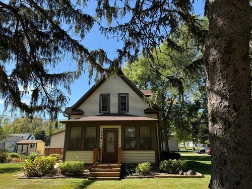 304 1st Ave Se, Geneva, MN, 56035-5510 | Card Image