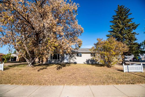 4908 Moore St, Blackfalds, AB, T0M1J0 | Card Image