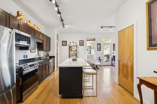 112-1706 18th Ave S, Nashville, TN, 37212-3177 | Card Image