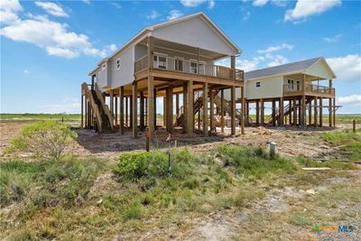 Front of home, street view | Image 1