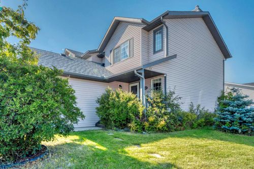 237 Willowbrook Close Nw, Airdrie, AB, T4B2J6 | Card Image