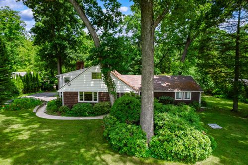 127 Weckerly Rd, Butler, PA, 16002-3998 | Card Image